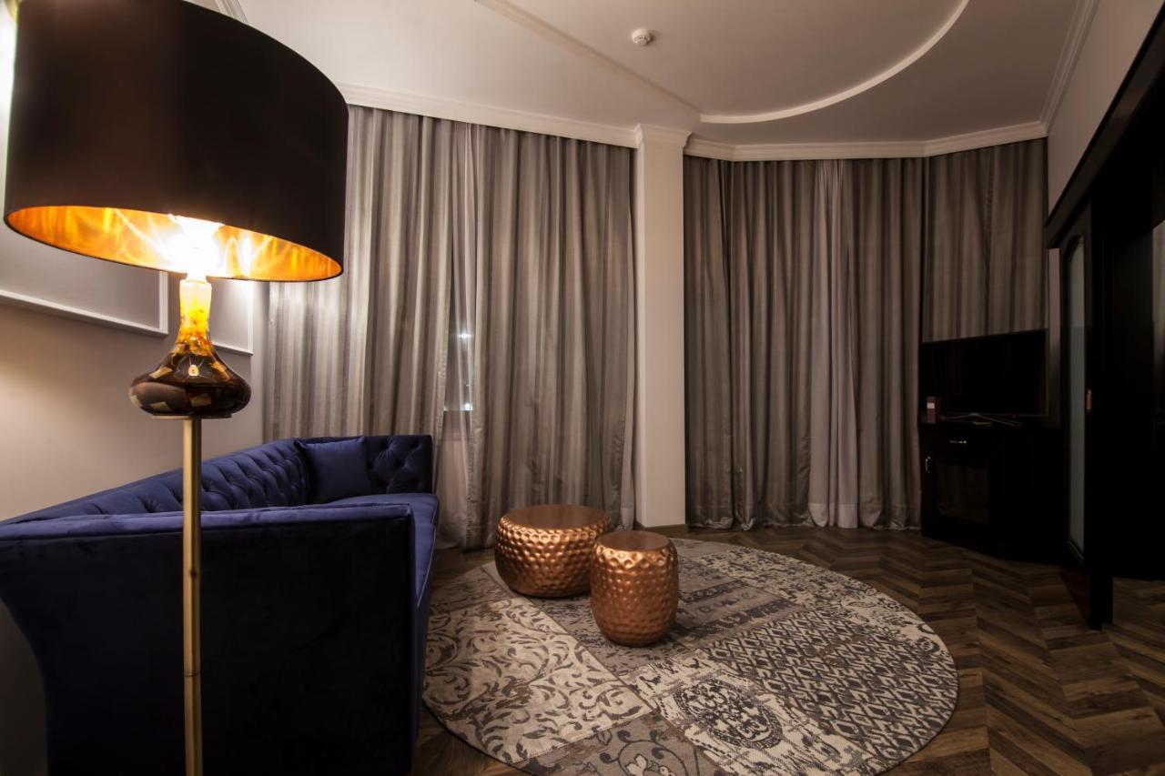 Hotel Balkan Centar Bijeljina Exteriör bild