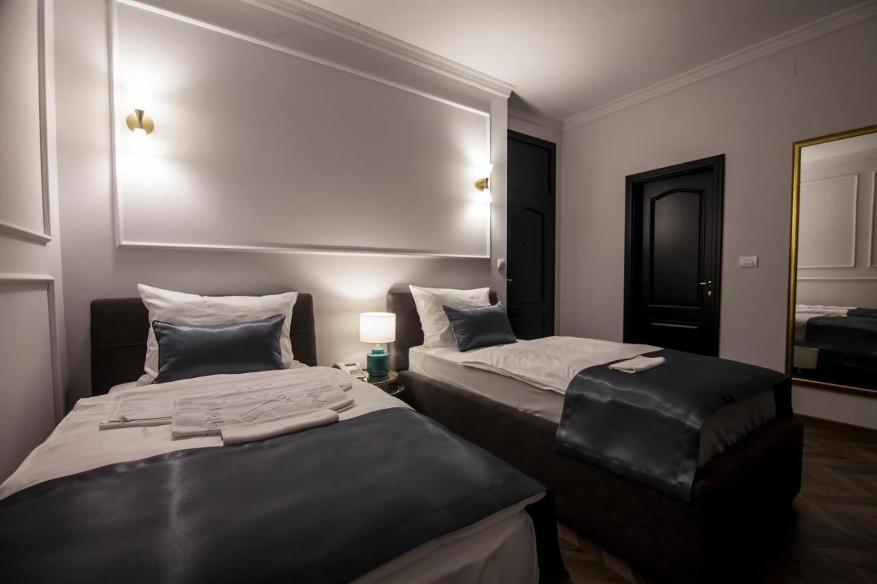 Hotel Balkan Centar Bijeljina Exteriör bild